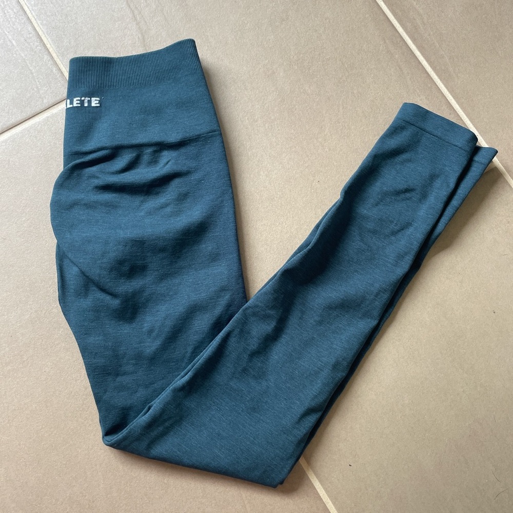 ALPHALETE amplify leggings